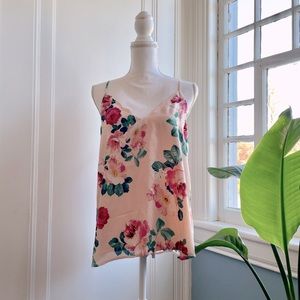 Beautiful blush floral Tank from Socialite in Size M